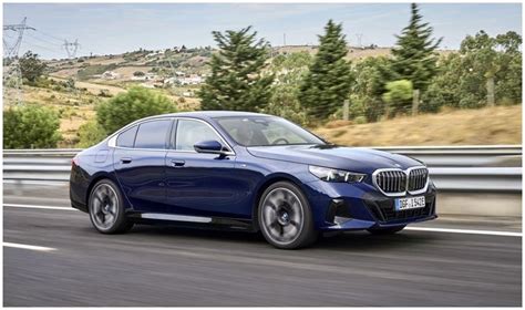 BMW i5 xDrive40 mart ayında üretilmeye başlayacak: İşte teknik özellikleri ve fiyatı...